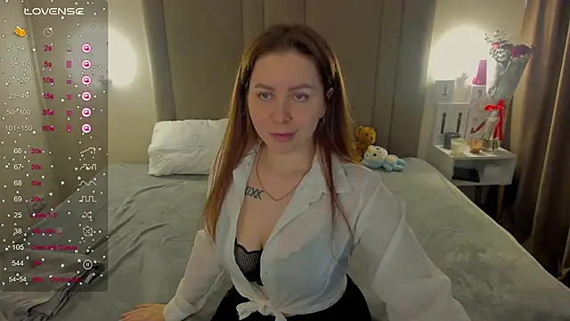 MikaBloom online show from February 20, 6:48 am