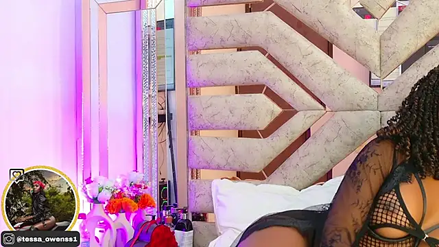 Tessa Owenss online show from February 20, 7:47 pm