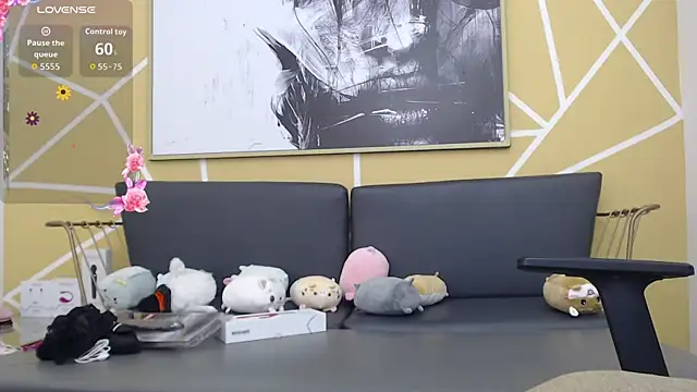 olivia russo  online show from September 9, 8:19 pm