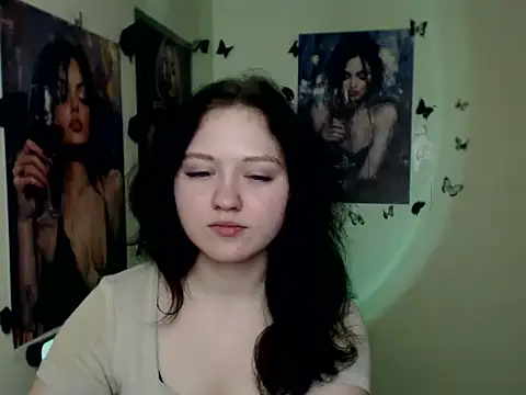 LadyAlice  online show from February 13, 7:10 am