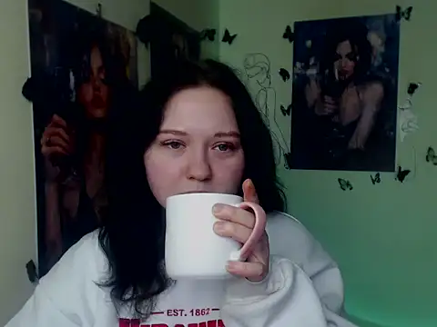 LadyAlice  online show from February 2, 7:18 am