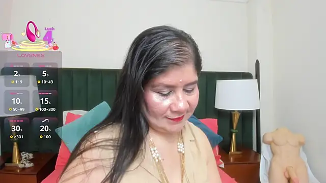 kiraGeiner online show from October 23, 10:32 am