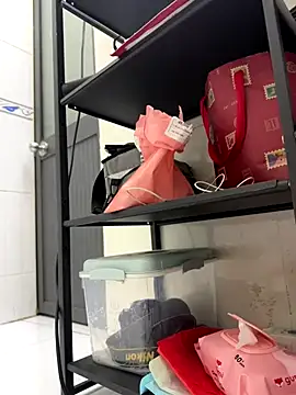 sharon-Hanna online show from October 26, 7:04 am