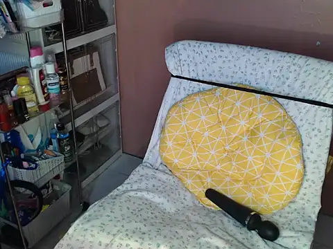 skinny gracie online show from October 9, 2:10 pm