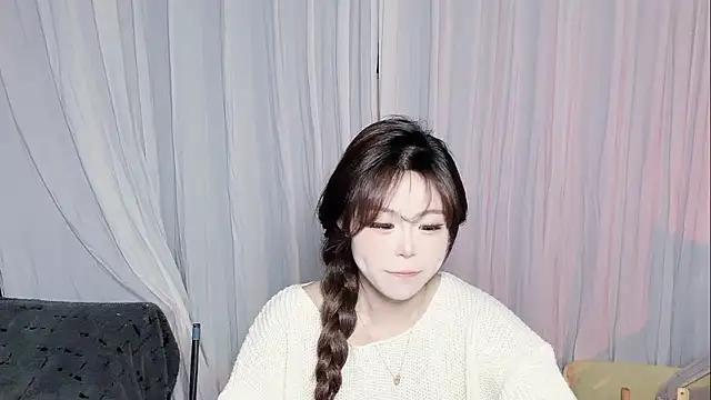 CAICAI BABY online show from March 7, 2:13 pm