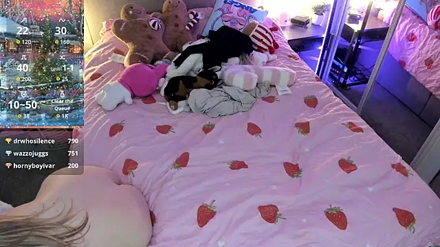 jjulietterose online show from November 29, 11:20 pm