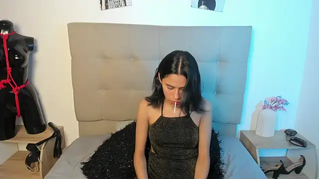 VioletaHolly online show from September 27, 11:01 pm