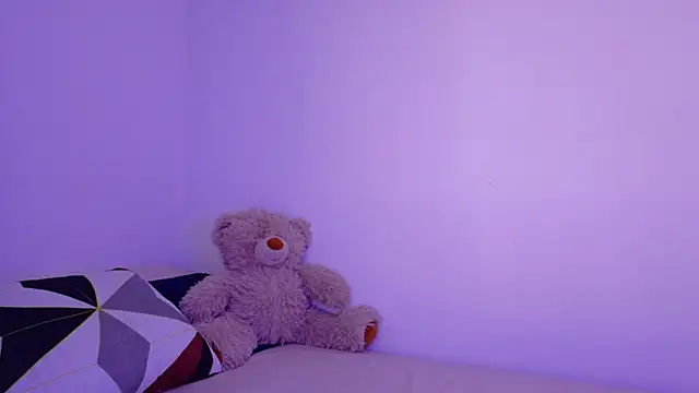 Snapshot of nudesketch1 chatting on October 13, 1:58 pm nudesketch1 online show from October 13, 1:58 pm