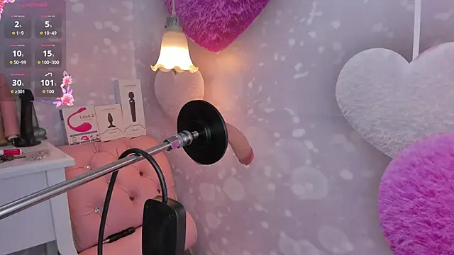 Snapshot of megann__up chatting on October 8, 3:55 am megann  up online show from October 8, 3:55 am