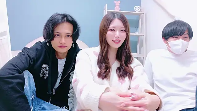 Reto-sama online show from November 18, 1:34 pm