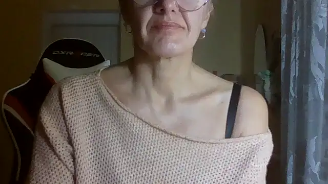 TianaQLove online show from October 30, 6:42 pm