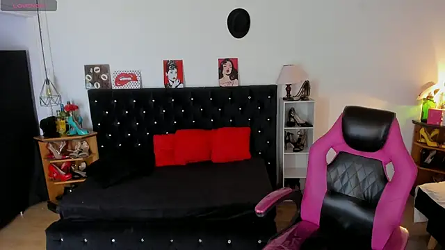 D Martii online show from December 16, 11:05 am