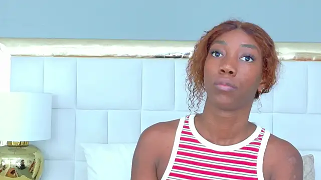 MadeleineHocker online show from November 16, 12:27 pm