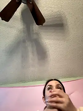 xotufavorita444 online show from November 17, 7:20 am