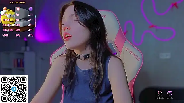 Sophie SkyAngel online show from February 26, 7:35 pm