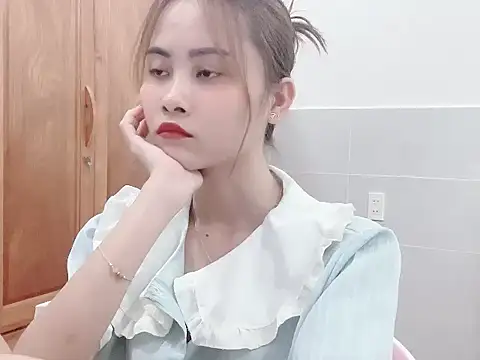 Truclynk1702 online show from October 3, 4:12 pm