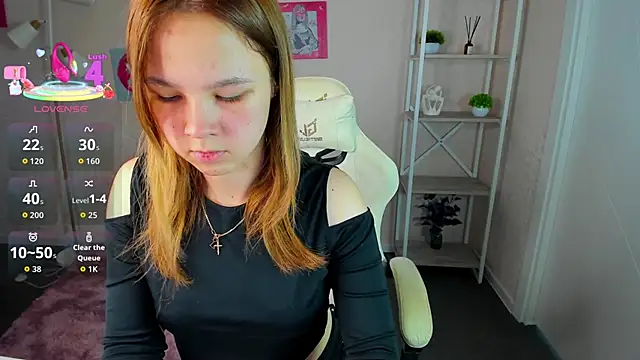 Lori Blossom online show from September 24, 8:35 am