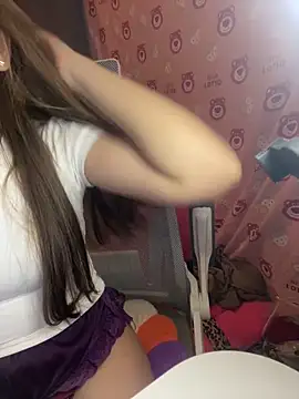 Niraa3 online show from March 7, 7:43 pm