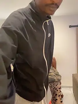 BBCStrongD online show from November 8, 2:44 pm