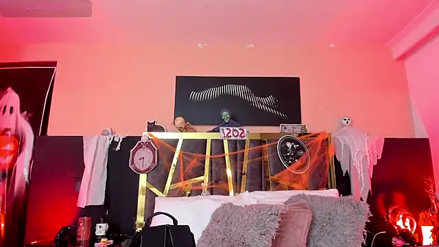 ScarletTorres online show from October 27, 5:30 pm