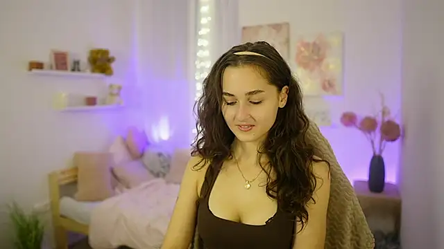 Snapshot of Annita_Grey chatting on October 23, 6:47 pm Annita Grey online show from October 23, 6:47 pm