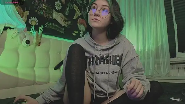Snapshot of Miko_Meow chatting on October 23, 2:34 pm Miko Meow online show from October 23, 2:34 pm