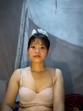 LinhNa999 online show from October 3, 11:59 am