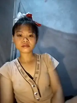 LinhNa999 online show from September 9, 1:38 am