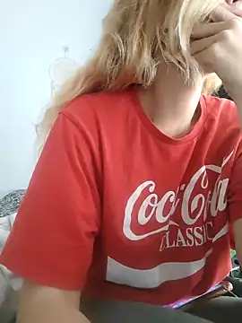 Snapshot of Mila_Luciphya chatting on September 15, 8:11 am Mila Luciphya online show from September 15, 8:11 am