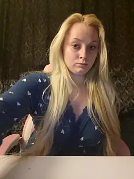 EmilyAngelUK online show from September 15, 7:10 pm