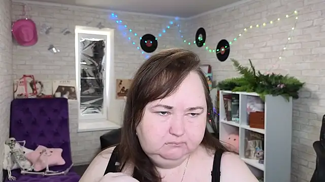 Eloisa Eliot online show from September 16, 1:41 pm