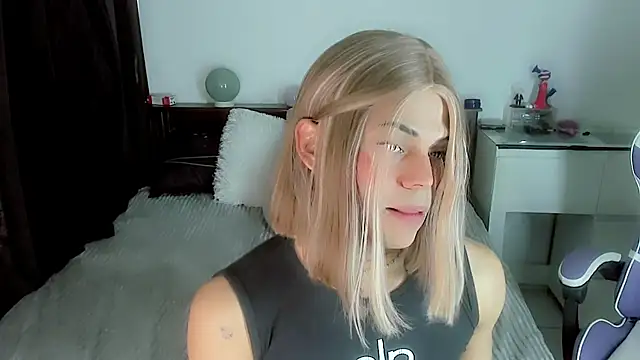 Flora Minx online show from March 1, 5:12 pm