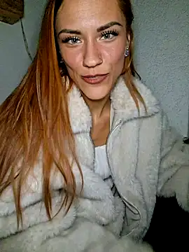 SlimBellaa online show from October 6, 8:13 pm