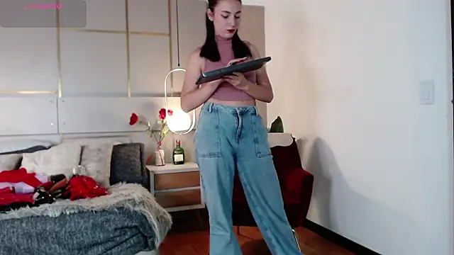 Lina Montclair online show from September 23, 7:56 pm