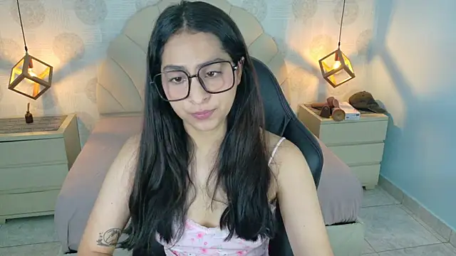 AIXATRISTA1 online show from January 5, 7:39 pm