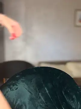 Emaline Fane online show from November 12, 7:56 pm