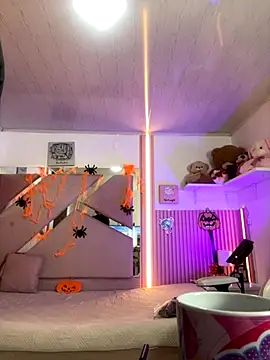 Mia garcia28 online show from October 23, 8:15 pm