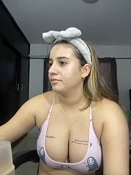 Snapshot of Lana_Herondale chatting on September 26, 10:29 pm Lana Herondale online show from September 26, 10:29 pm