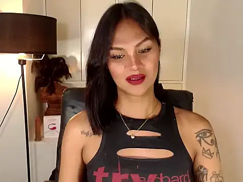 Coffee Xoxo online show from February 25, 10:25 am