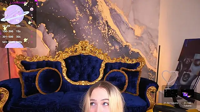 LilElfie online show from November 12, 8:51 pm