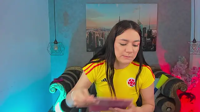 Dali collin online show from February 13, 1:24 pm