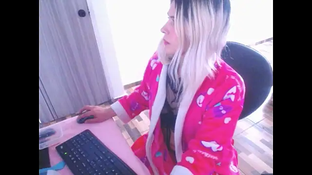 mystica 25 online show from November 26, 6:53 pm