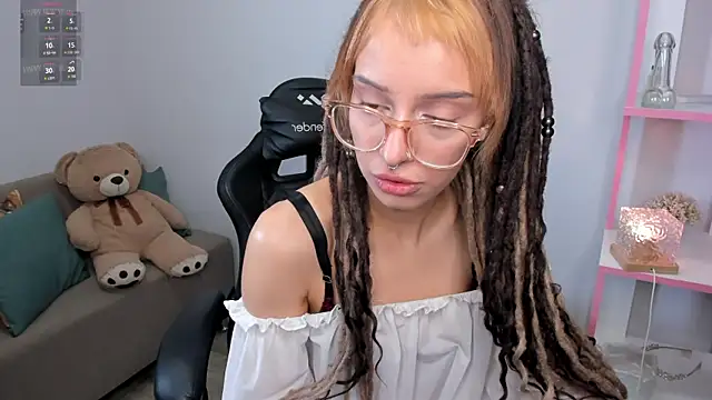 Ameli Shell online show from November 20, 1:28 am