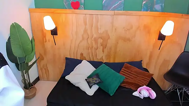 milavega  online show from October 11, 11:58 am