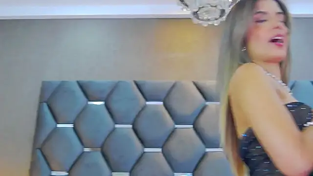 BlaireParker online show from October 9, 2:54 pm