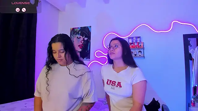 Snapshot of Dilan_and_Mia chatting on September 20, 12:10 am Dilan and Mia online show from September 20, 12:10 am