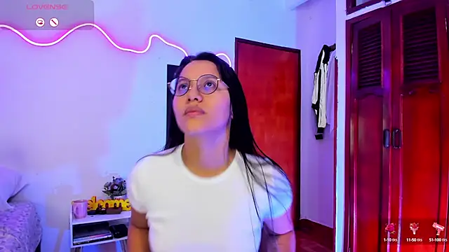 Snapshot of Dilan_and_Mia chatting on September 12, 1:07 pm Dilan and Mia online show from September 12, 1:07 pm