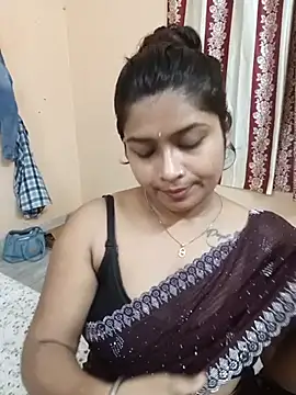 Snapshot of Naughty-Chaaya chatting on October 19, 6:32 pm Naughty-Chaaya online show from October 19, 6:32 pm