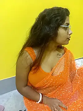 Snapshot of Naughty-Chaaya chatting on September 23, 6:39 pm Naughty-Chaaya online show from September 23, 6:39 pm