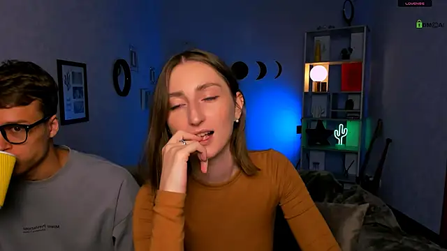 eva smiith  online show from September 9, 5:51 am